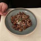 Champions gegrillt mit Trüffelöl mit Hartkäse - Plaka Restaurant & Weinbar – Der Grieche beim Graben - Wien