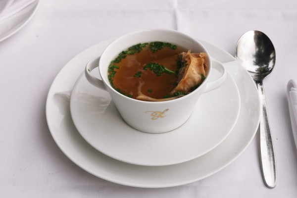 Zauner Esplanade - Rindsuppe mit Fleischstrudel - sehr gut - Zauner Esplanade - Bad Ischl