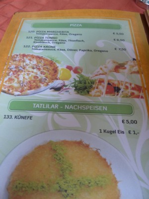 120. - 133. Italienische Pizza und Dessert. - Krone von Istanbul - Lauterach