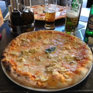 Pizza ai funghi - Sasso D'Oro - Wien