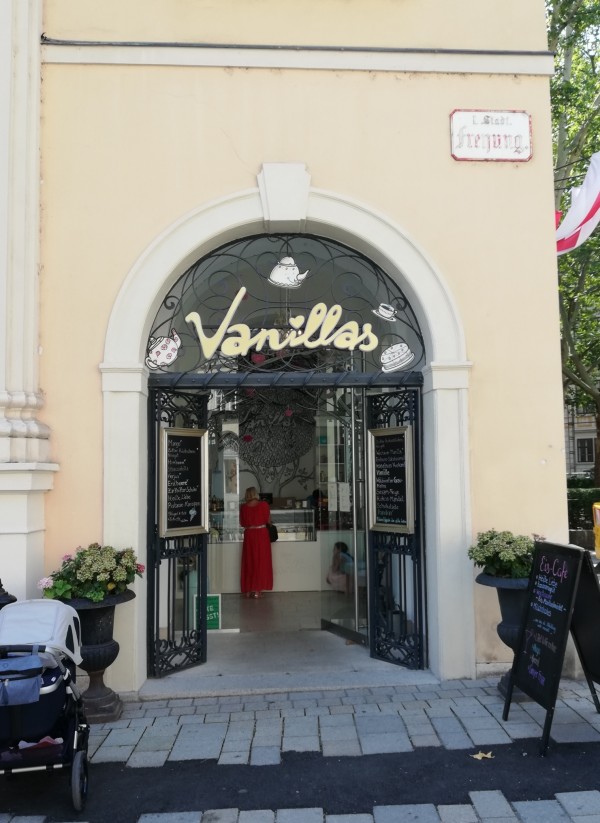Der schönste Eissalon Wiens hat er eröffnet, schrieb der Kurier am 24.6.2019. - Vanillas - Wien