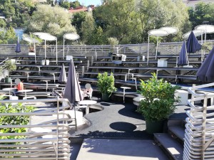 Ambiente draußen, sehr nette Location und auch das Murauer und den Espresso ... - Insel Cafe - Murinsel Graz - Graz