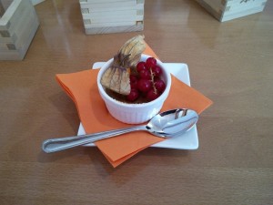 Nachspeise des Gourmetweeks 2015 Menus 
Schwarzer Sesam Creme Brûlèe