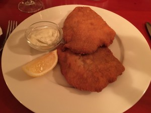 Wiener Schnitzel (Schwein) mit Sauce Tartare (?!)