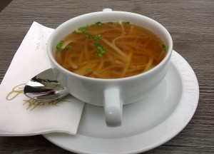 Nudelsuppe vom Menü am 15.5.17 - Schlosswirt - Bisamberg