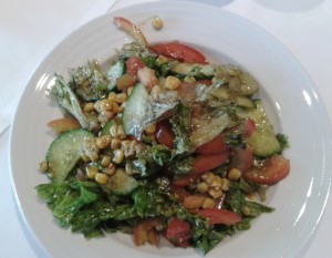 Menü-Vorspeise gemischter Salat - Restaurant Mediterran - Lannach