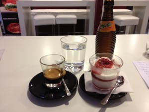 Mousse di fragole al limone, Caffè espresso - IDDU's fine.fast.italian - Klagenfurt