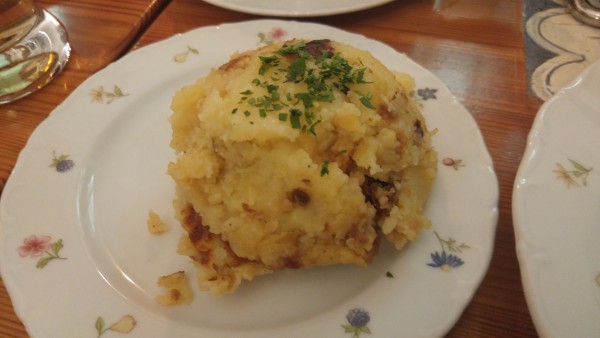 Roesterdaepfelschmarrn..sehr gut...haette aber mehr Roestung vertragen koennen. - Zum Renner - Wien