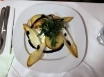 Burrata (leider etwas wenig) mit gedämpftem Chicorée, Apfel und Rucola..... - Gasthaus Stafler - Wien