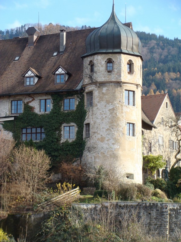 Der Gourmet-Tempel thront quasi auch architektonisch in der Oberstadt über ... - Deuring-Schlössle - Bregenz