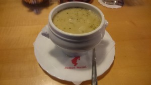 Kartoffel-Pilz Suppe - 3er - Wien