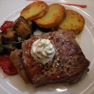 Steak vom Beiried - Nemtoi - Wien