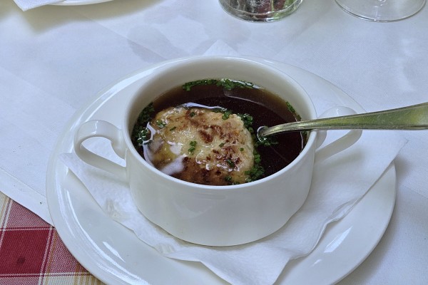 Braurestaurant Imlauer - Kaspressknödelsuppe - tadellos - Braurestaurant Imlauer - Salzburg