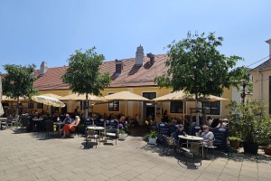 Badener Eck - Sonniger Gastgarten - Badener Eck - Baden