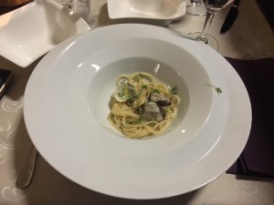 kleine Portion Spaghetti Vongole als Zwischengang - Osteria Dal Toscano - Wien