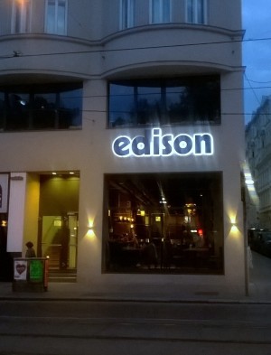 Ecke Alser Straße Wickenburggasse - Edison Cafe - Wien
