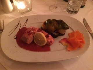 Lachsfilet in Zitronensauce und Johannisbeeren - Il Cavallino - Baden