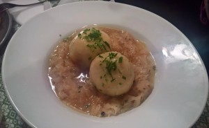 Grammelknödel, sehr gut - Gasthaus Quell - Wien